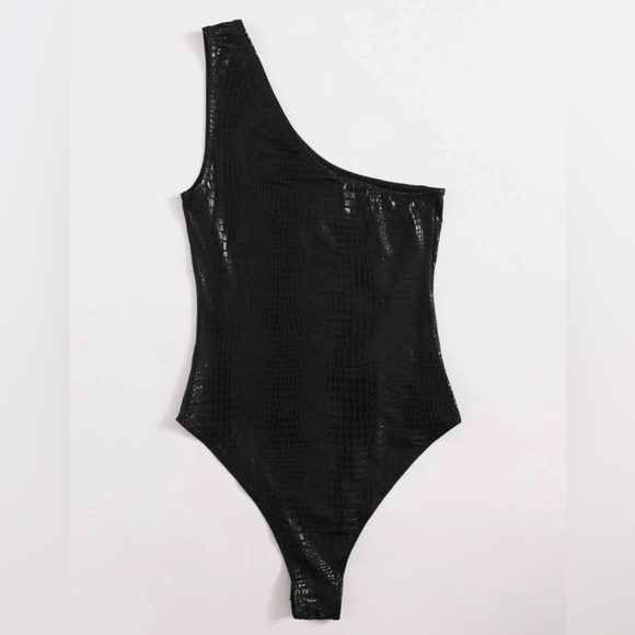 One shoulder body suit - Picture 2 of 4